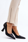 Класичні туфлі з гострим носком на високих підборах чорні Delimena