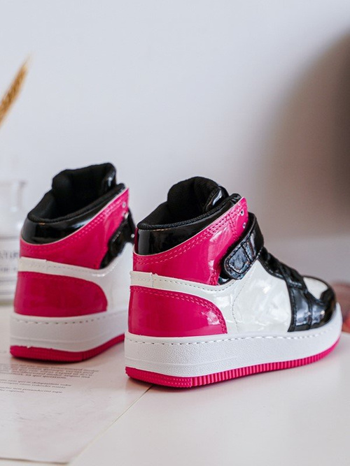 Дитяче блискуче спортивне взуття Milara рожево-білого кольору