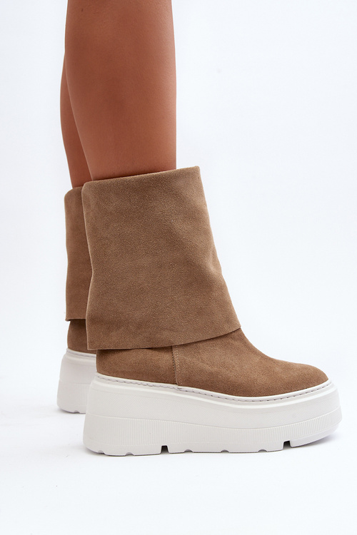 Замшеві жіночі чоботи Zazoo 3410 на масивній платформі бежеві