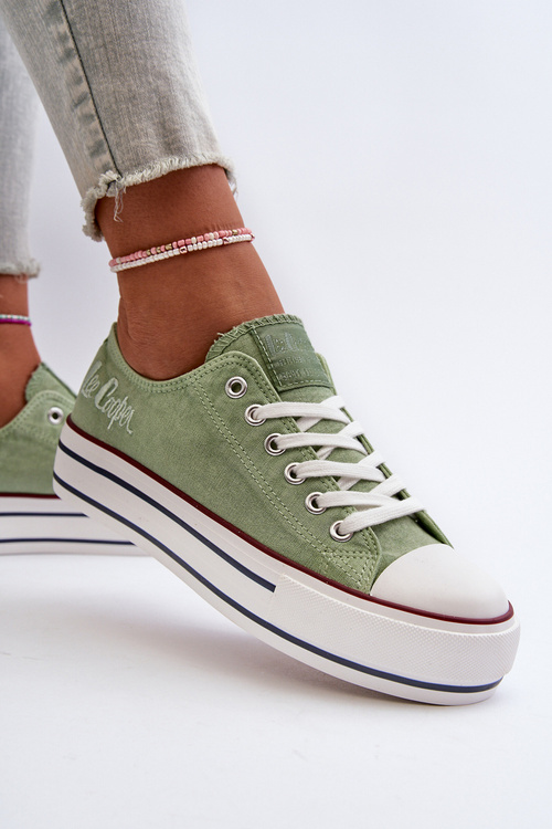 Жіночі кросівки на масивній підошві Lee Cooper LCW-24-31-2217 зелені