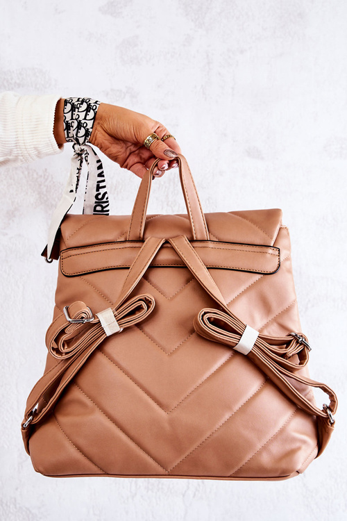 Шкіряний великий стьобаний рюкзак Beige Gwendie