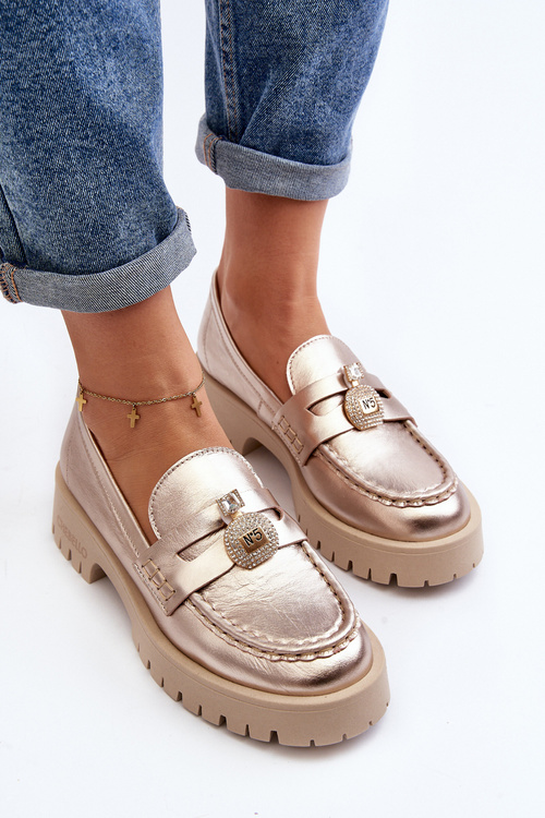 Шкіряні лофери із золотим декором CheBello 4291