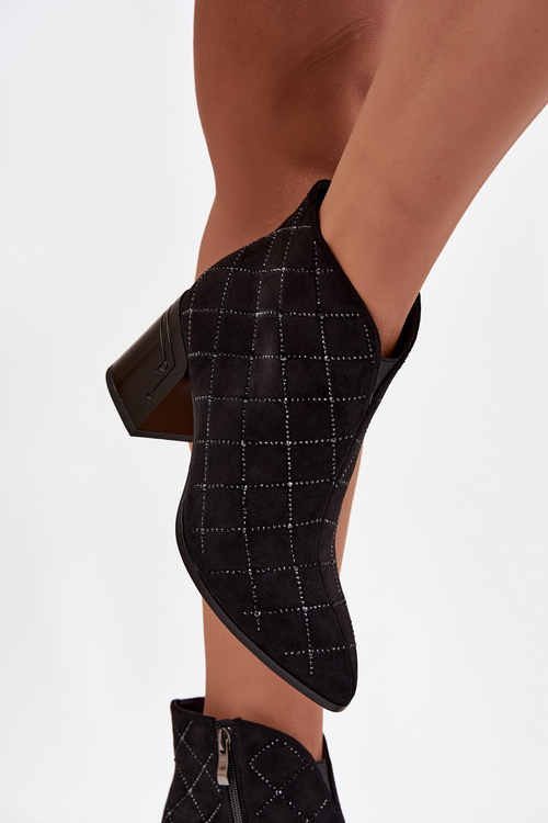 Жіночі чоботи на підборах з прикрасою D&A MR52-133 Чорні