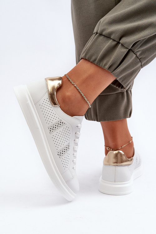 Білі жіночі шкіряні кросівки S.Barski LR760