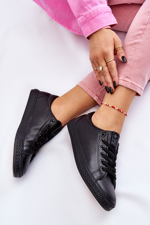 Жіночі класичні шкіряні кросівки Misima чорного кольору