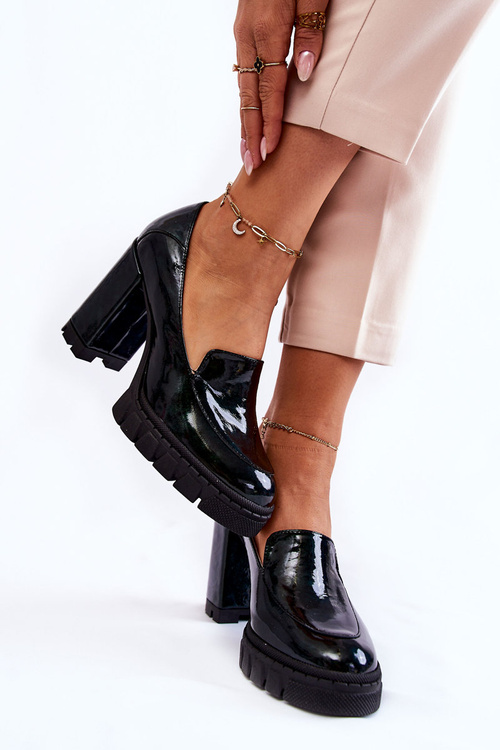 Модні лаковані човники на масивній платформі Green Margott