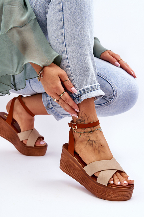 Зручні жіночі босоніжки на танкетці Коричнево-бежеві Laurie