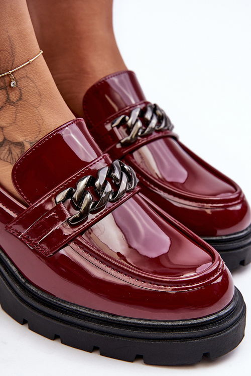 Жіночі глянцеві туфлі на низькому каблуці бордового кольору Blimma
