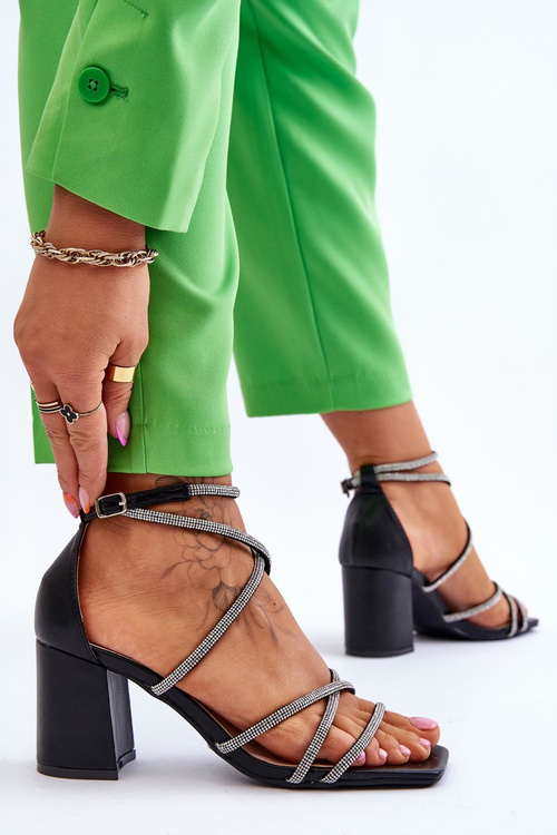 Жіночі шкіряні босоніжки на каблуках з цирконієм, чорні Liviano