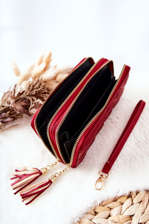 Великий стьобаний гаманець із застібками червоного кольору