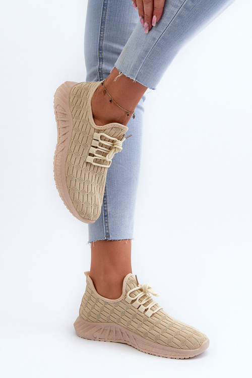 Легке жіноче спортивне взуття бежевого кольору Xalara