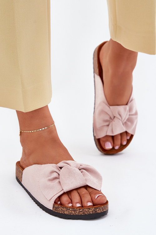 Жіночі сандалі на корковій підошві з бантом світло-рожеві Seressa