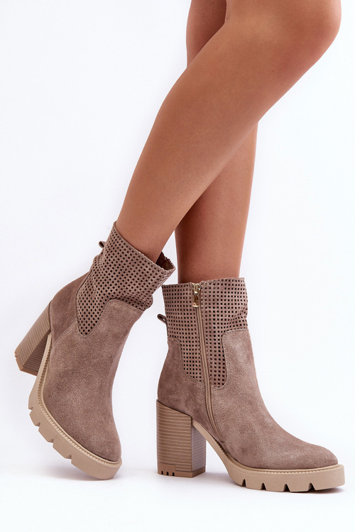 Жіночі шкіряні ботильйони Beige Lewski 3386