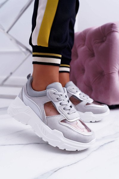 Спортивні жіночі кросівки на прозорій сірій товстій підошві