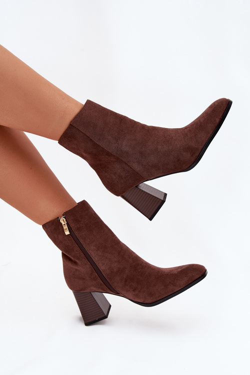 Жіночі Чоботи З Еко Замші На Підборі З Замком Коричневі Zelita