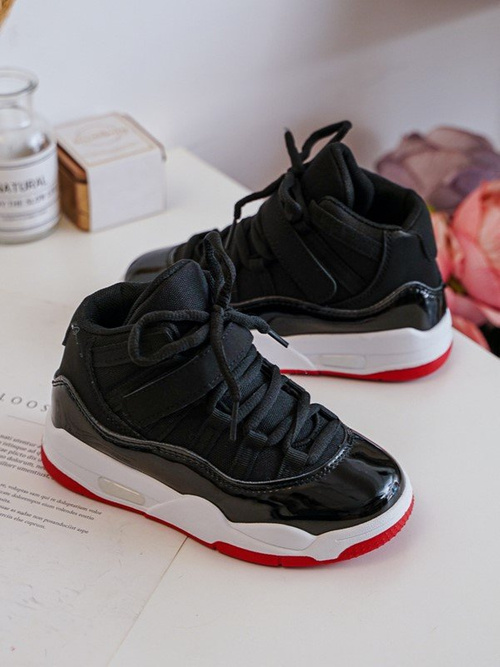 Дитячі спортивні черевики на шнурівці чорно-червоні Darina