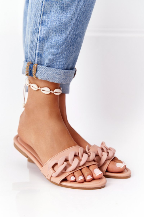 Шкіряні тапочки з верблюдом на ланцюжку крок за кроком