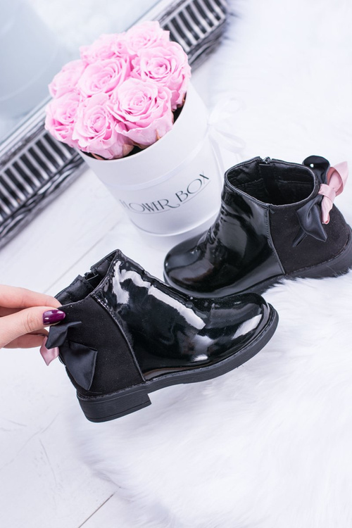 Чорні дитячі утеплені чоботи на блискавці лаковані маленькі Діана