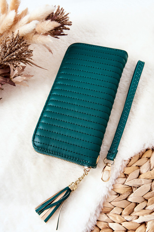 Великий стьобаний гаманець із зеленим ремінцем