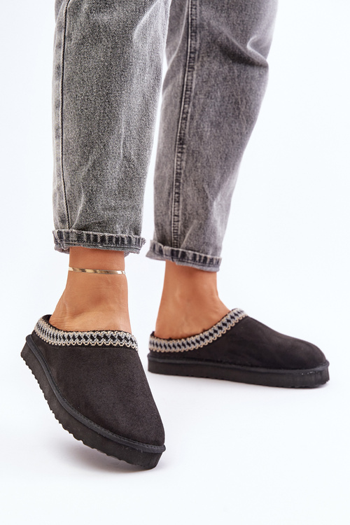 Зручне домашнє взуття Тапочки з вишивкою жіночі Inblu FX000021 Чорні