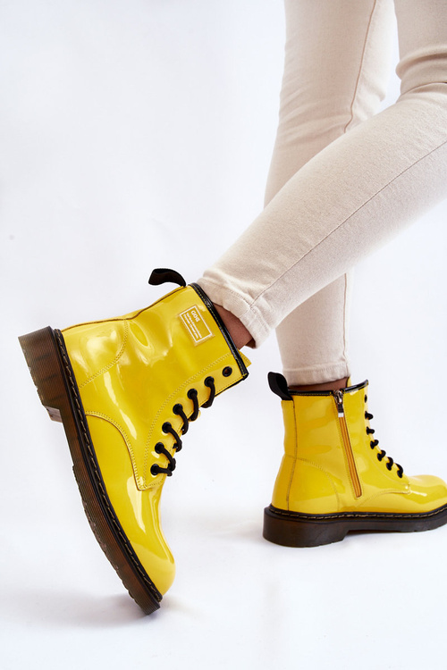 Чоботи жіночі лаковані утеплені GOE II2N4054 Жовті