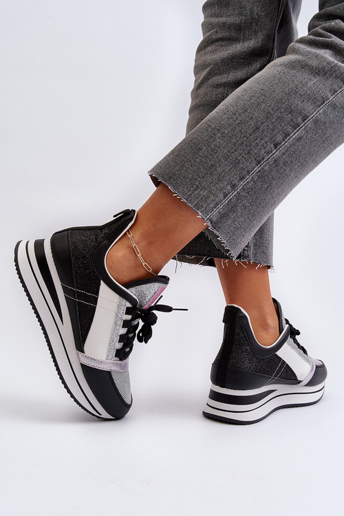 Жіночі кросівки на танкетці та платформі з чорними блискітками Rafani