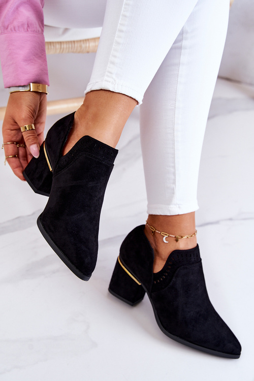 Замшеві ажурні ковбойські чоботи чорні Valerie