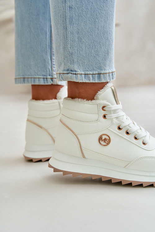 Чоботи жіночі спортивні утеплені на платформі білі Ariatte