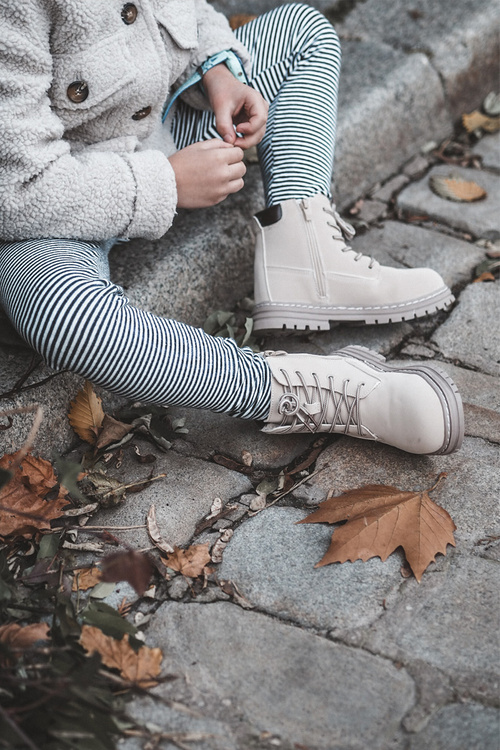 Дитячі черевики Trapper на блискавці бежеві Bansi