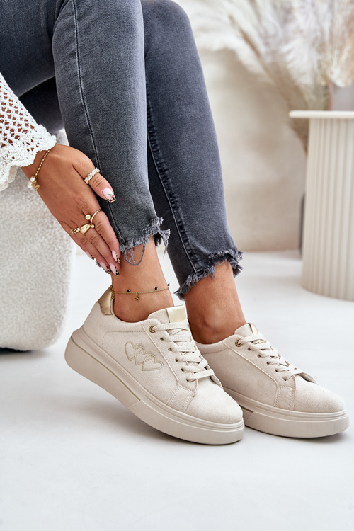 Жіночі кросівки на платформі з сердечками бежеві Avirorae