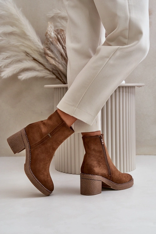 Жіночі чоботи на підборах утеплені еко замша хакі Arkesia