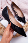 Жіночі лаковані балетки з гострим гострою, чорні Tell Me