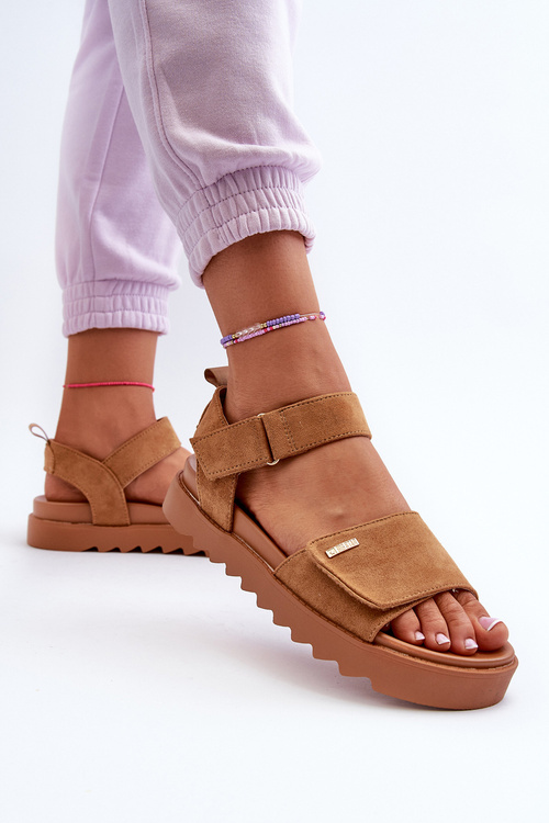 Жіночі замшеві босоніжки на платформі Big Star NN274705 Коричневі