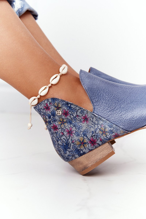 Шкіряні черевики Maciejka темно-сині з квітами 04091-64