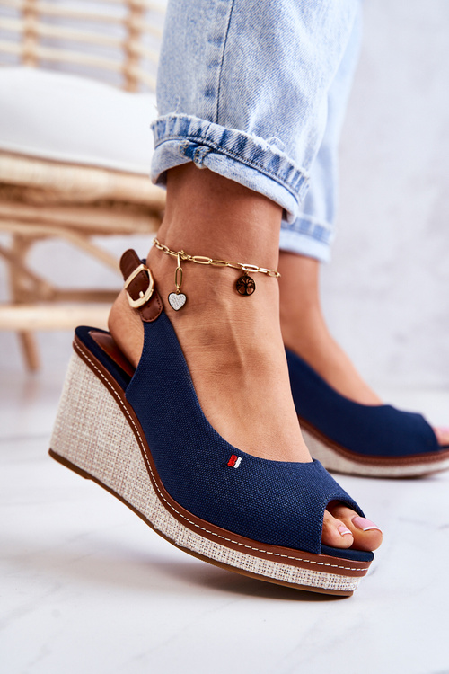 Жіночі зручні босоніжки з пряжкою темно-синього кольору Thallas