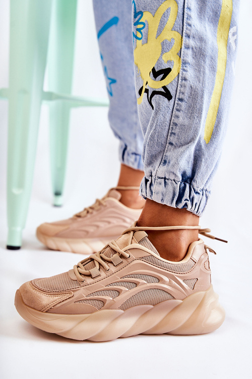 Модне жіноче спортивне взуття Бежеві кросівки Sollero