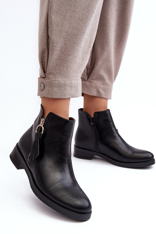 Жіночі шкіряні черевики Vasica чорного кольору