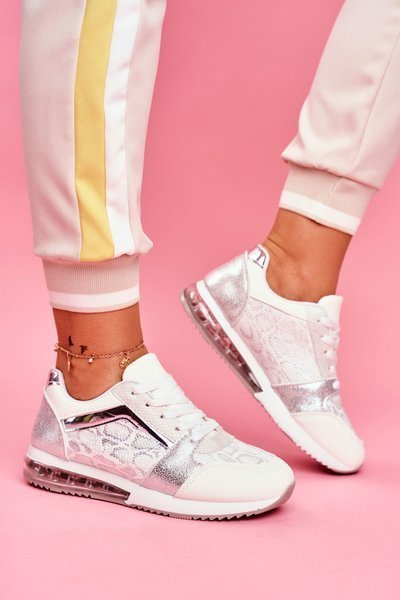 Жіноче спортивне взуття Кросівки Білі Helly