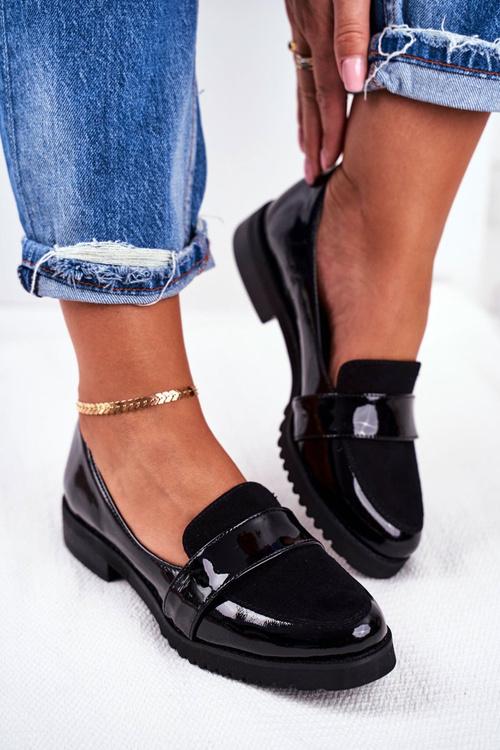 Жіночі мокасини шкіряні лаковані чорні Nicole 2589