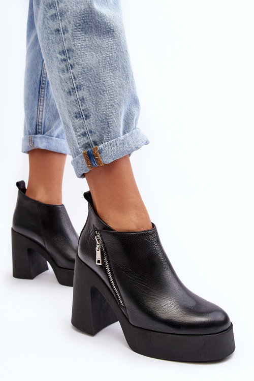 Чоботи жіночі на масивному каблуці з блискавкою 1755 Zazoo Чорні