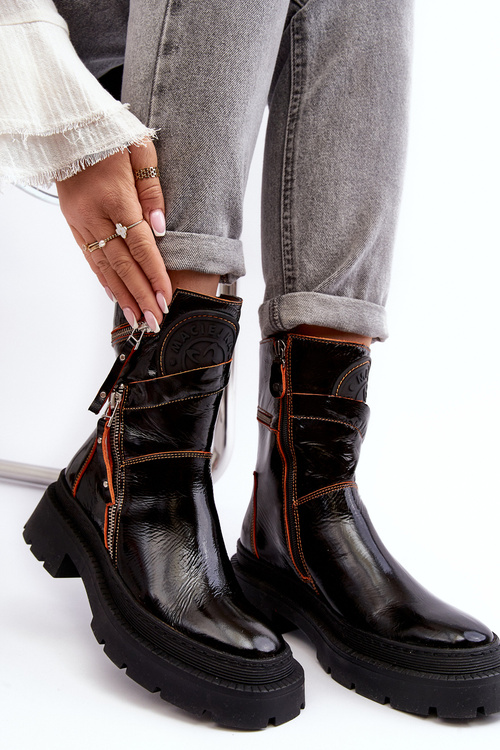 Жіночі глянцеві шкіряні чоботи на блискавці Maciejka 06238-18 Чорні