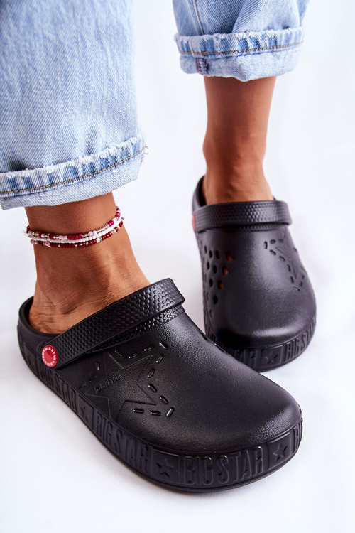 Жіночі світлі тапочки Big Star II275001 Чорні