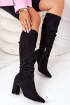 Чорні замшеві чоботи з гострим носком