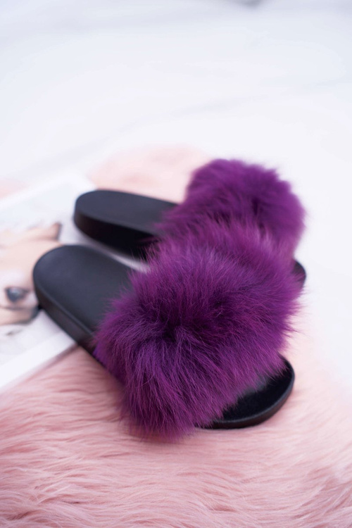 Жіночі шльопанці з хутром фіолетового кольору