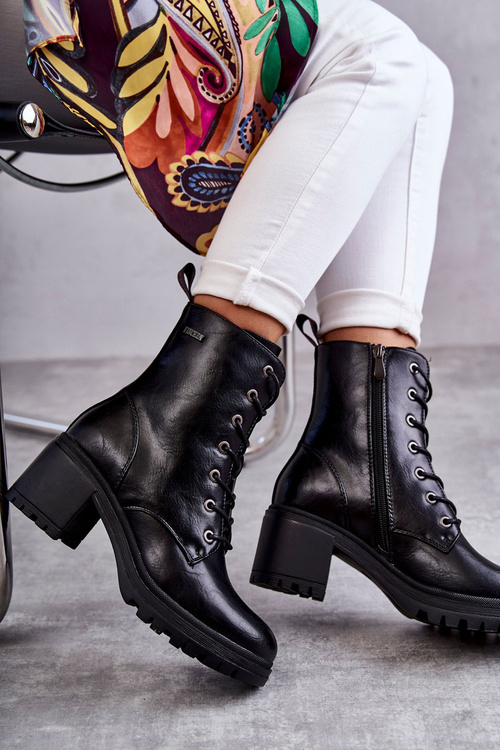 Жіночі теплі черевики на високому каблуці чорні Grethe