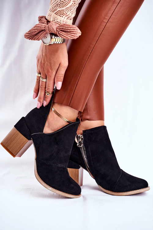 Жіночі чоботи на високих підборах чорного кольору Meliori