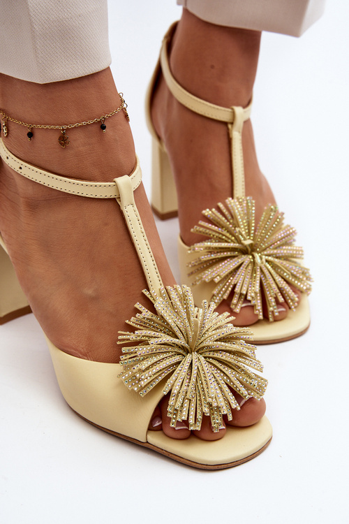 Шкіряні босоніжки на каблуці з декором Laura Messi 2758 Beige