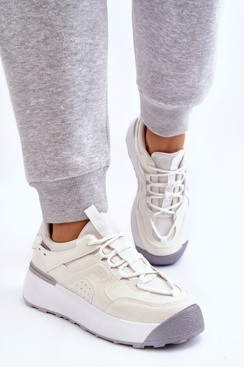 Жіноче спортивне взуття на платформі білі Dakari