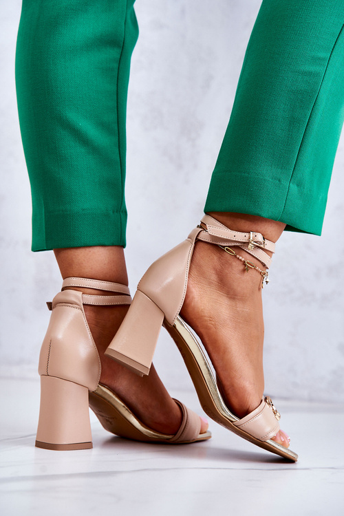 Шкіряні босоніжки на високих підборах Laura Messi 2425 Beige