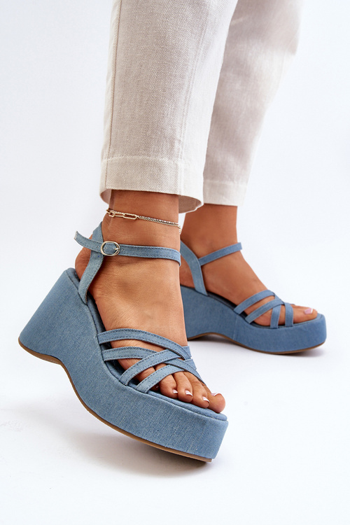 Сині босоніжки на платформі та танкетці Oporia